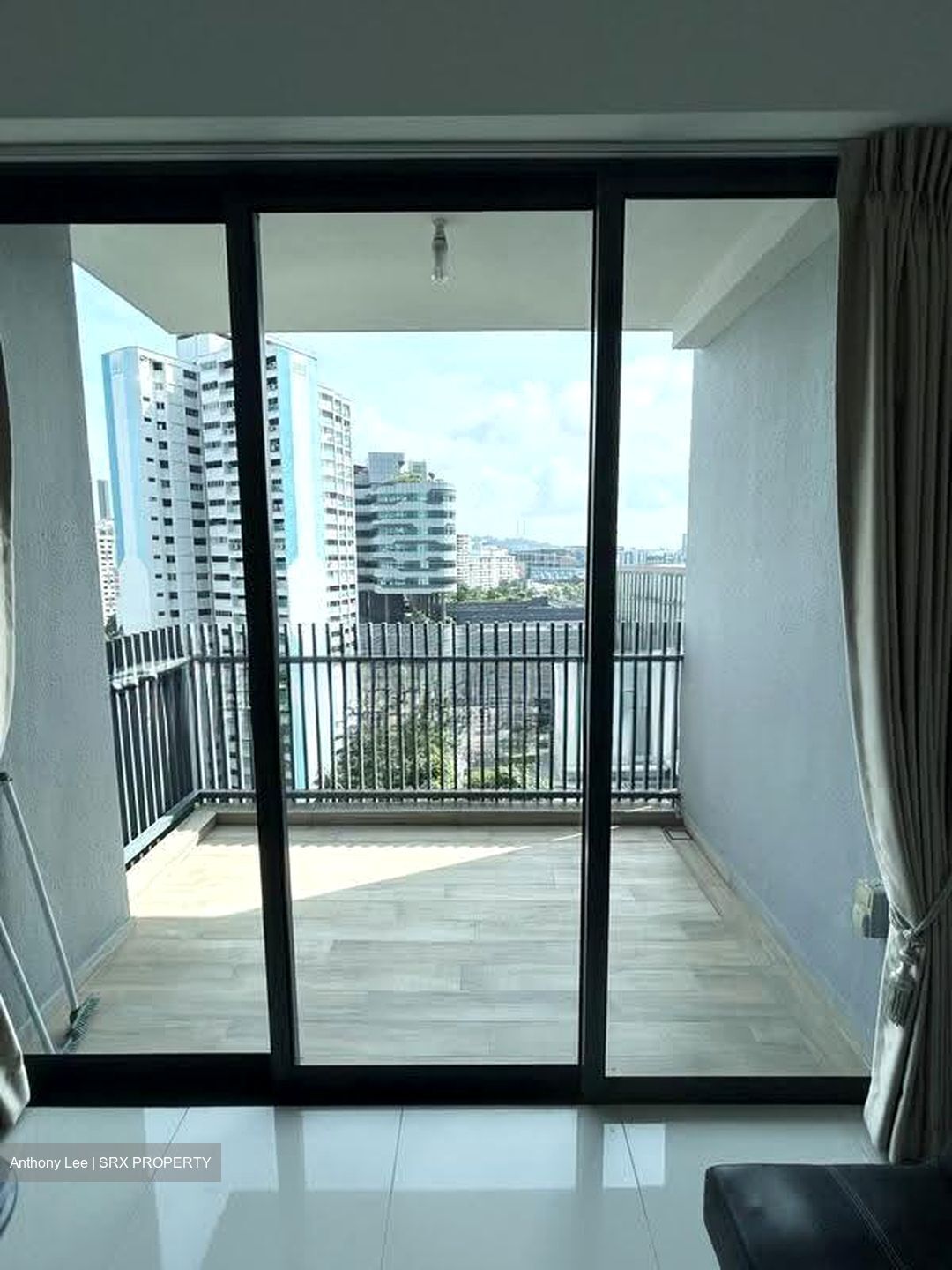 J Gateway (D22), Condominium #633317551